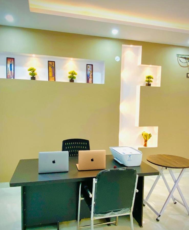 Gold Residency By Expo View Bed and Breakfast Greater Noida Buitenkant foto